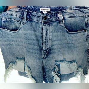 Good American Bombshell Denim Shorts